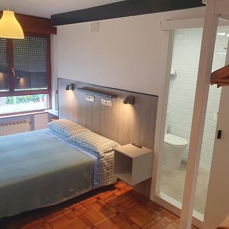 Pension ** Abaca Хихон Экстерьер фото