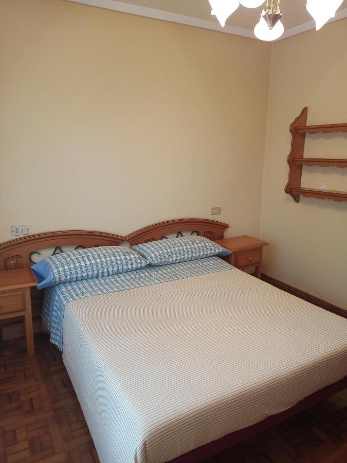 Pension ** Abaca Хихон Экстерьер фото